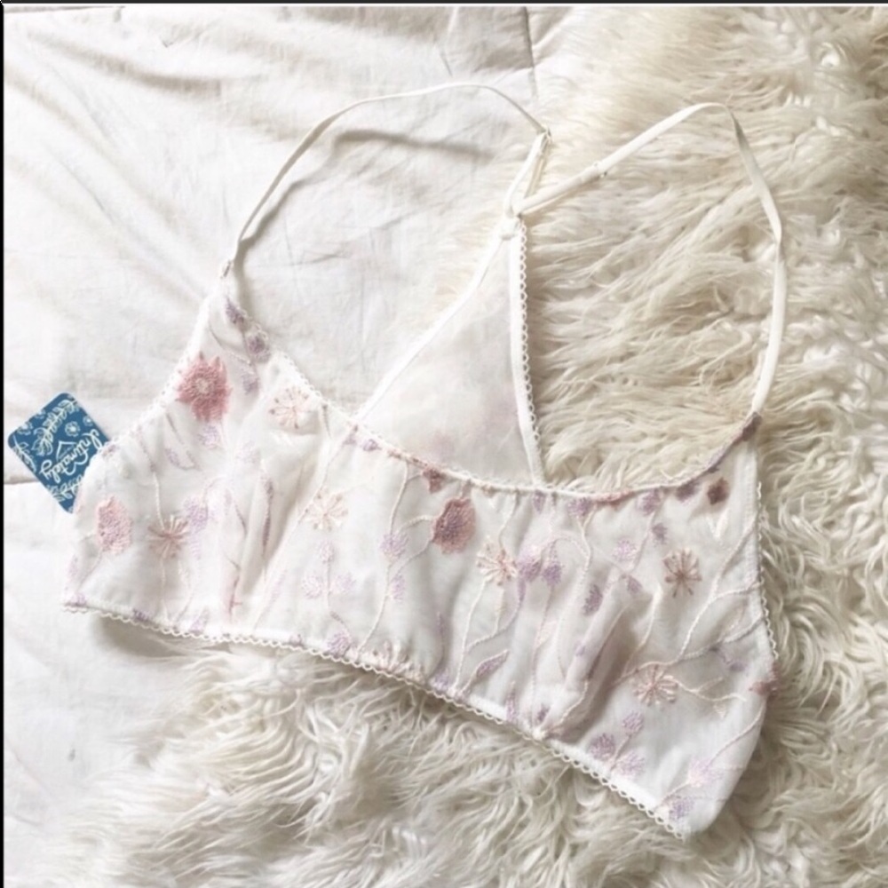 NEW FREE PEOPLE So Into You Embroidered Bralette M - Picture 3 of 7